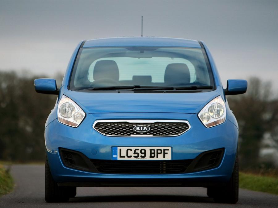  Kia Venga 2009 года  (UK) (фото 8 из 16)
